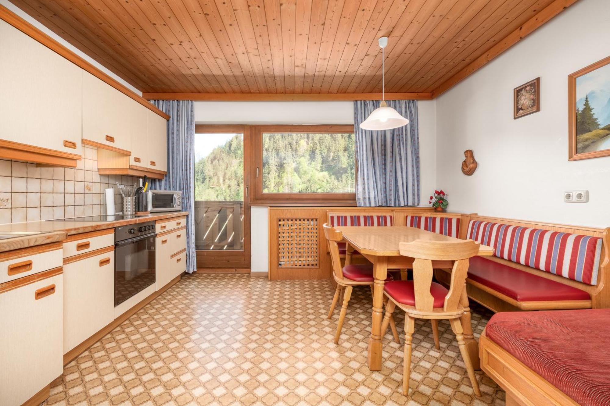 Haus Tuxerklamm Apartment Майерхофен Стая снимка