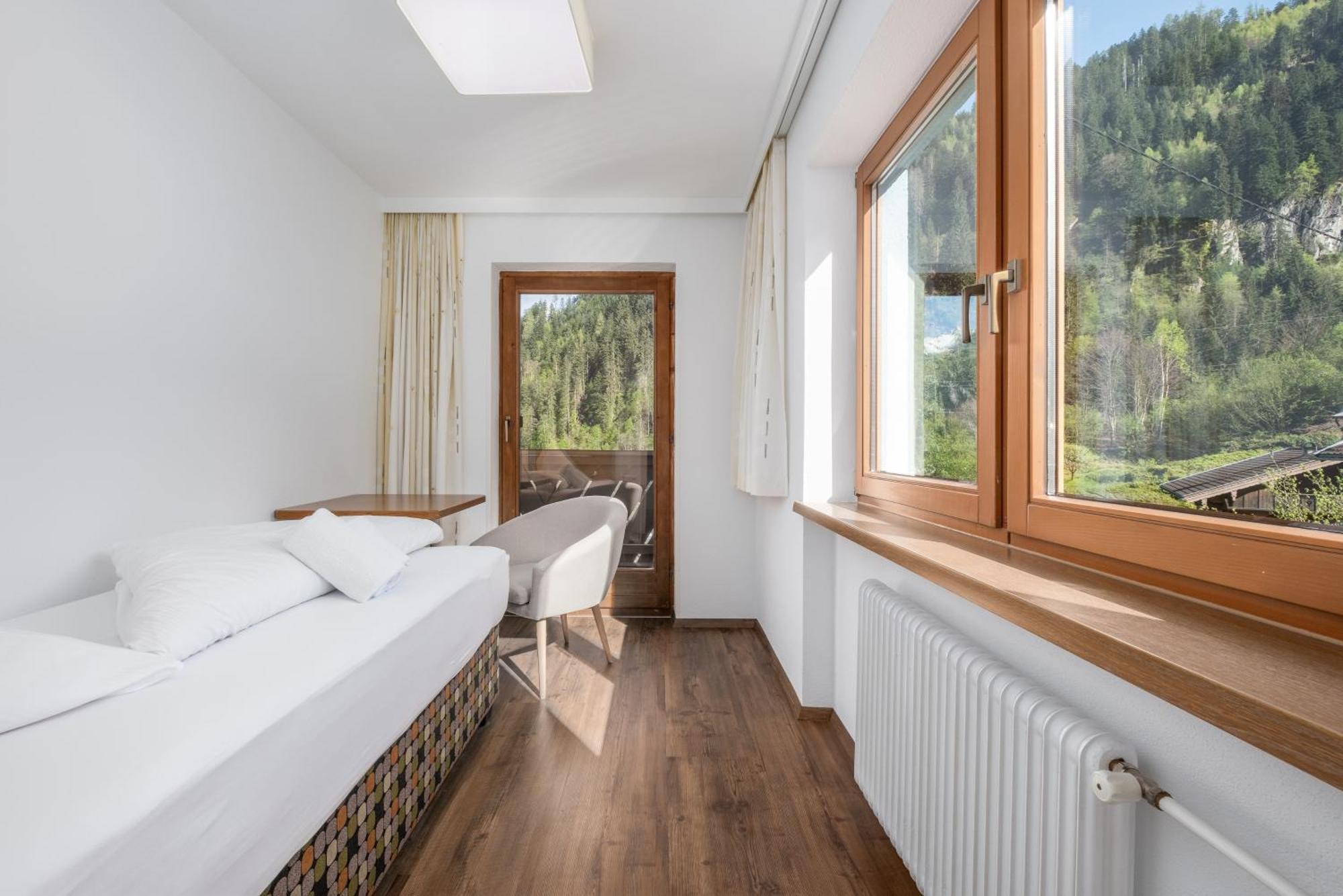 Haus Tuxerklamm Apartment Майерхофен Екстериор снимка
